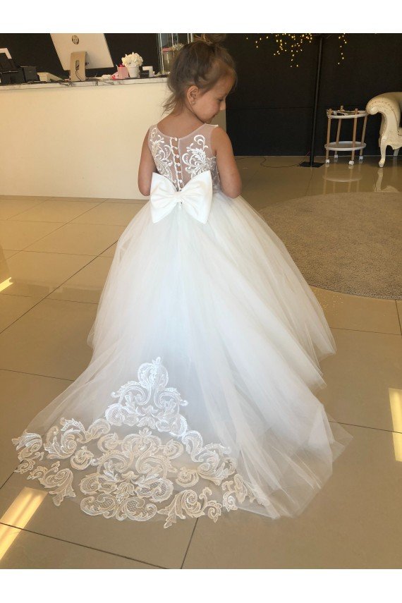 Champagne Ball Gown Sweetheart Chapel Train Sleeveless Flower Girl Dress Bristol